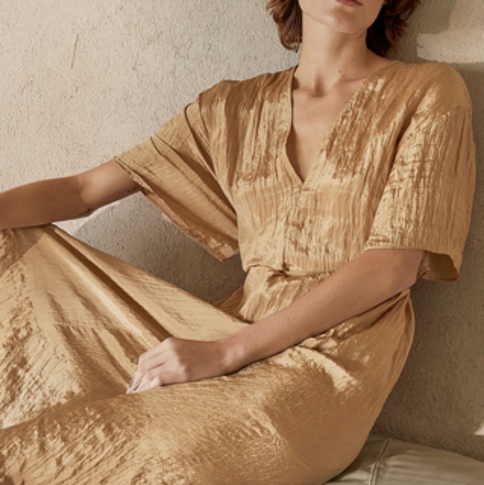 NWT Vince. Textured Tie Belt Midi Dress